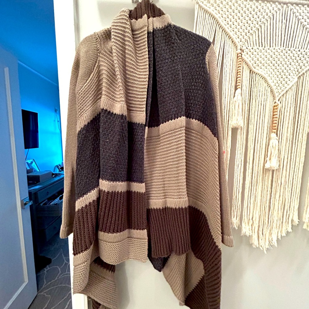 Small BB Dakota multi color/pattern cardigan